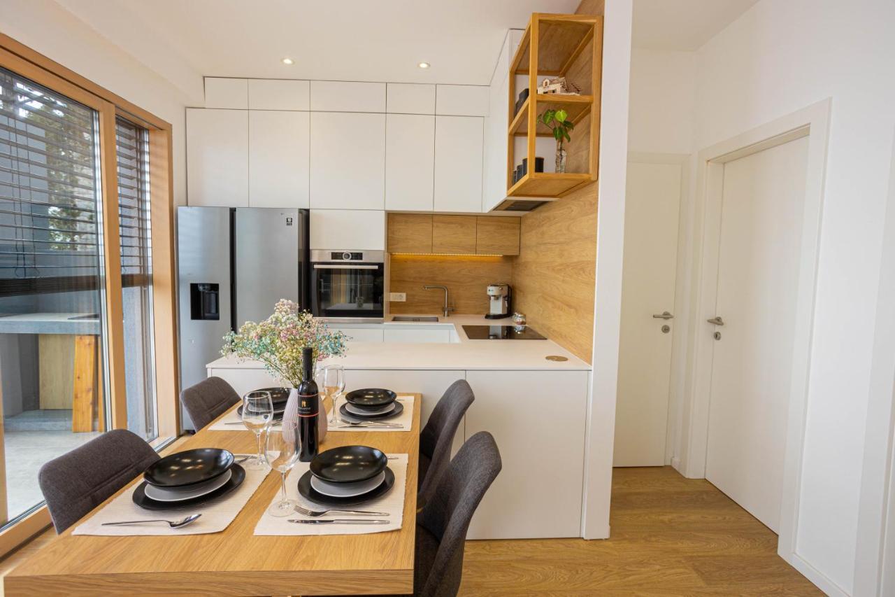 Amai Apartment سبليت المظهر الخارجي الصورة